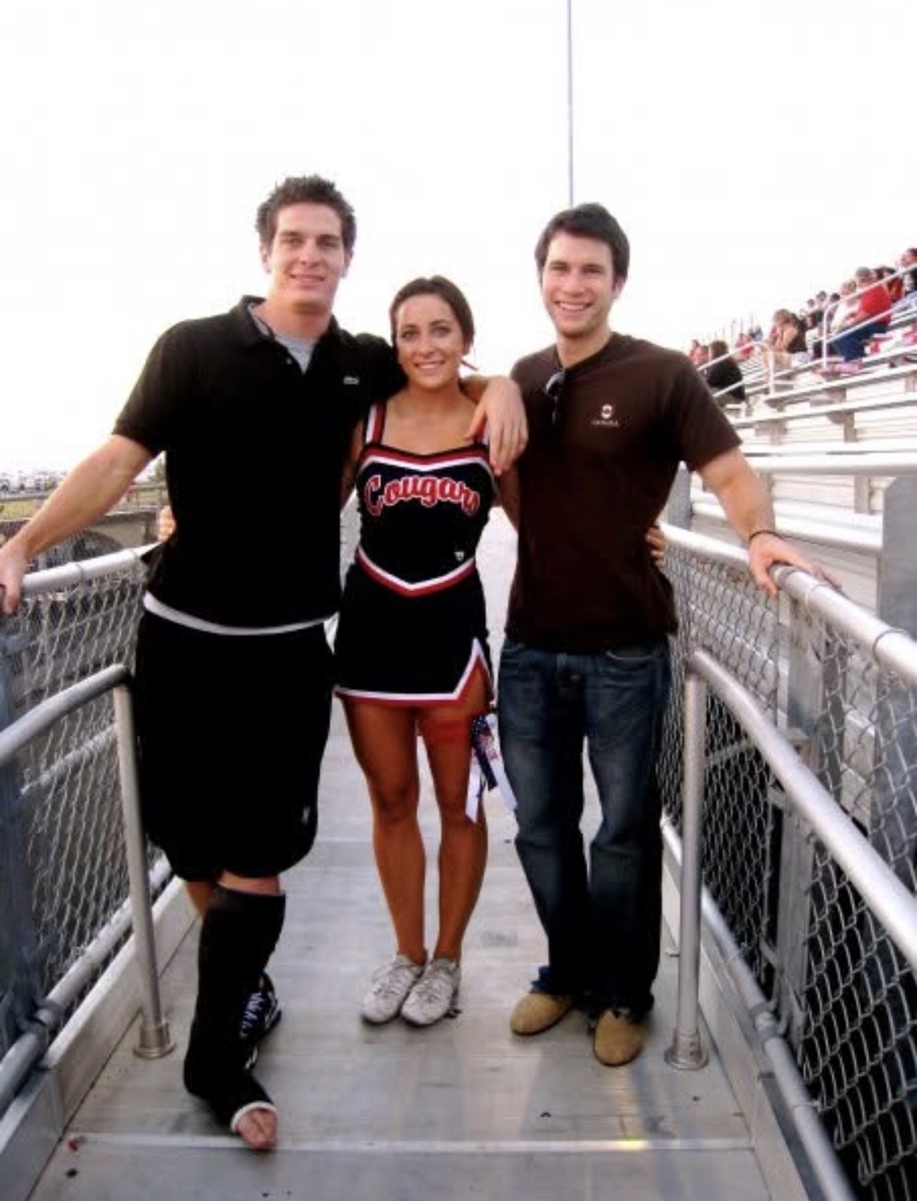 Original photo of a Coronado Cougars cheerleader